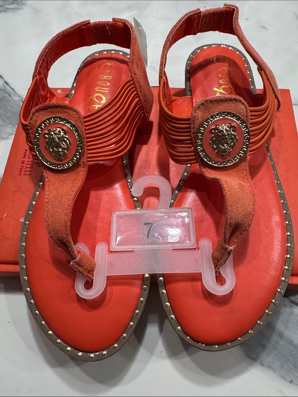 Rouge Helium Lion Medallion Thong Sandals Womens 7 Orange Excellent Studded Flat